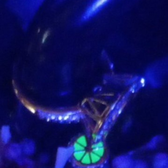 Martini Glass Shape ring - Picture 16 of 16